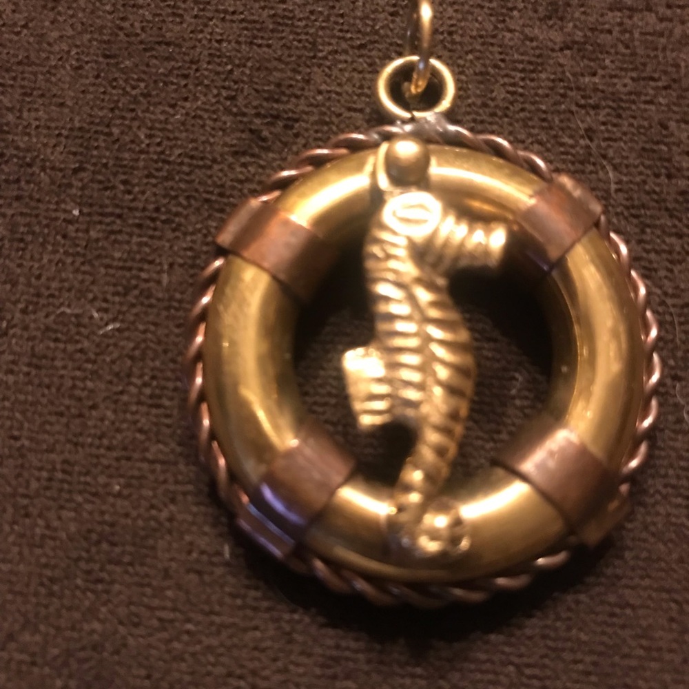Seahorse pendant